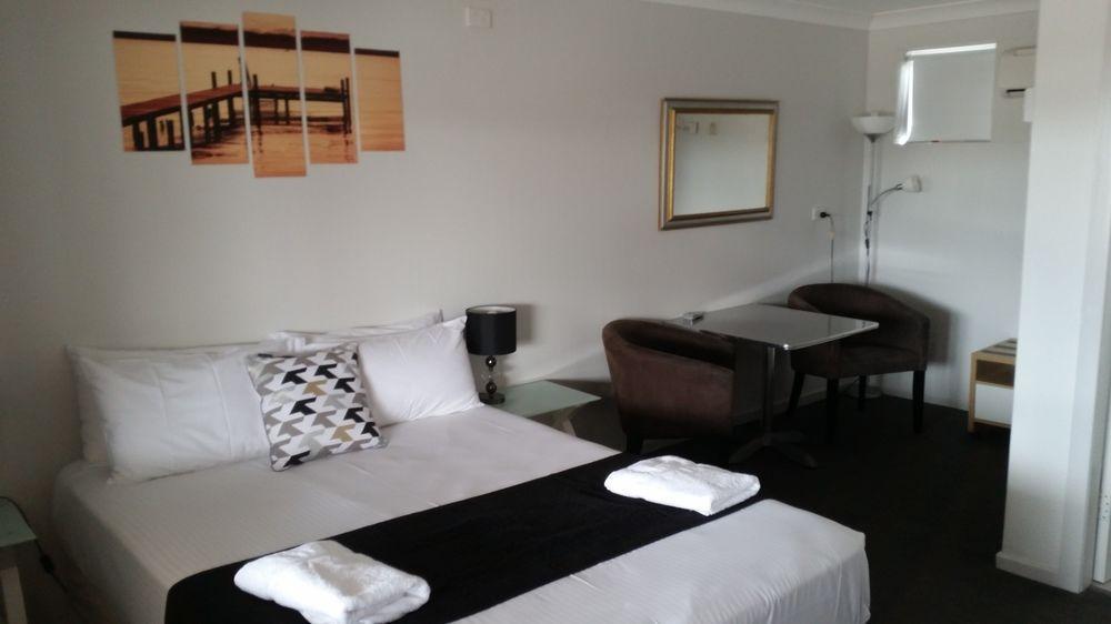 Econo Lodge Chaparral Motel באלינה מראה חיצוני תמונה