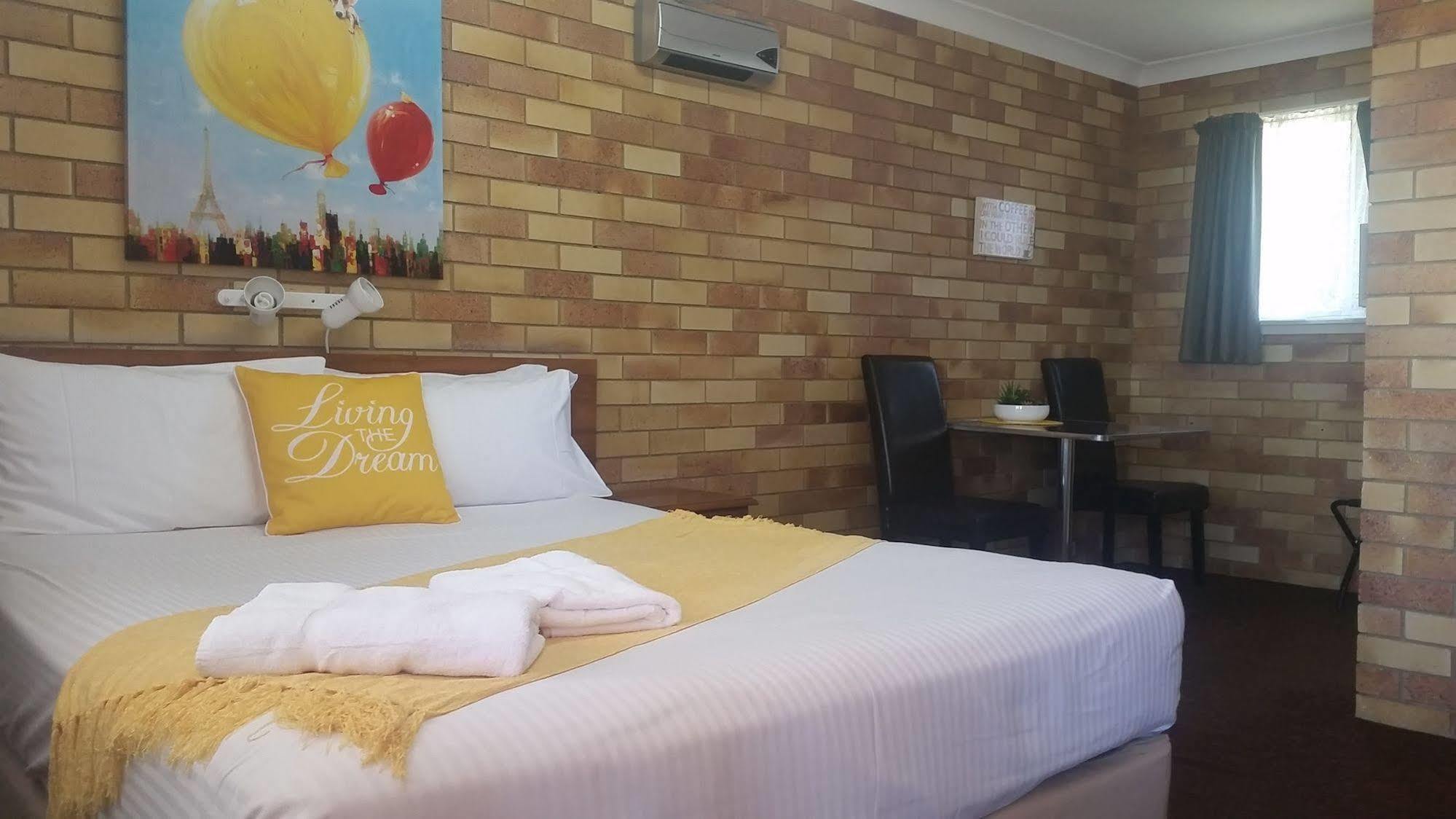 Econo Lodge Chaparral Motel באלינה מראה חיצוני תמונה